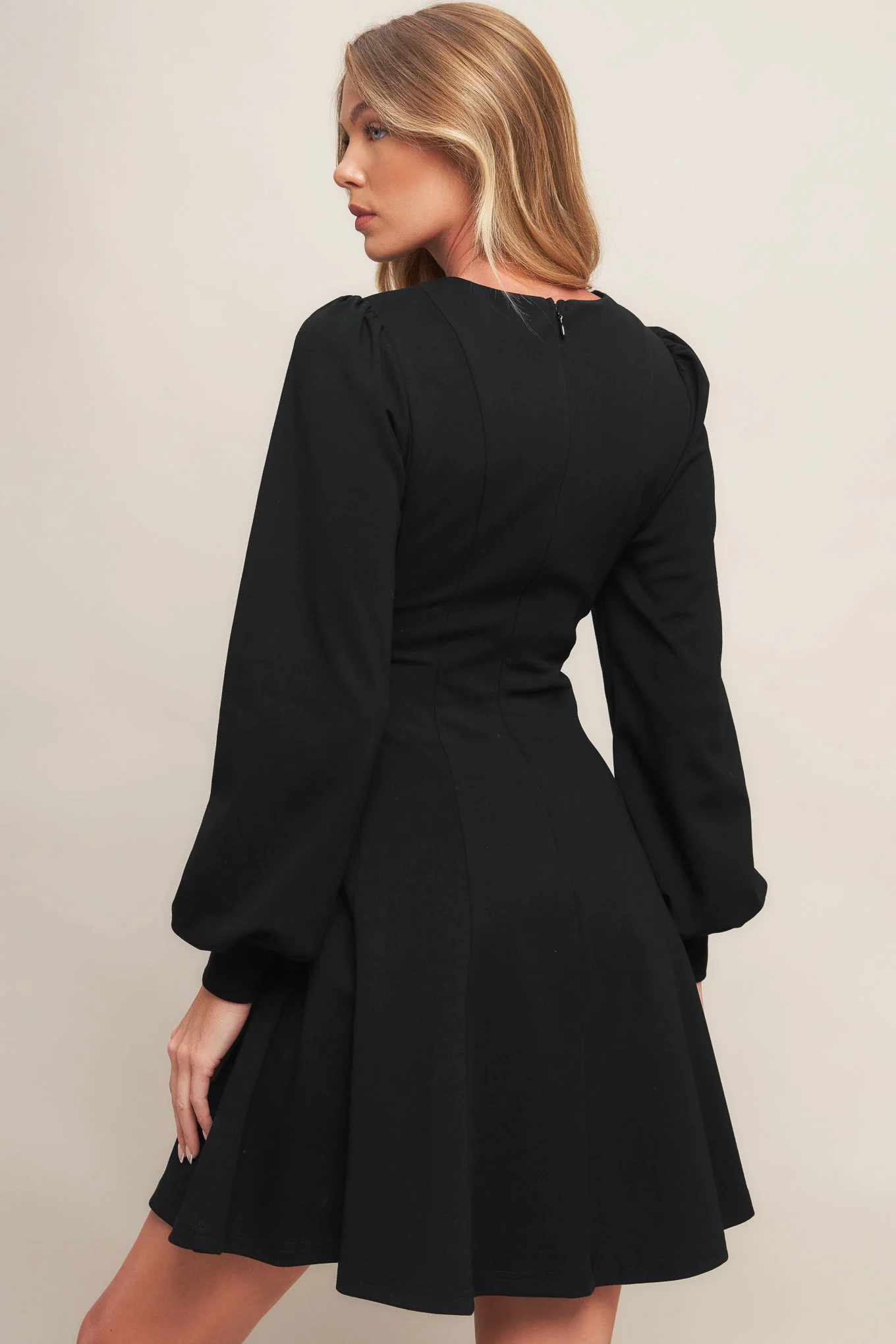 BLACK SWAN HEAVY KNIT MINI DRESS - Image 3