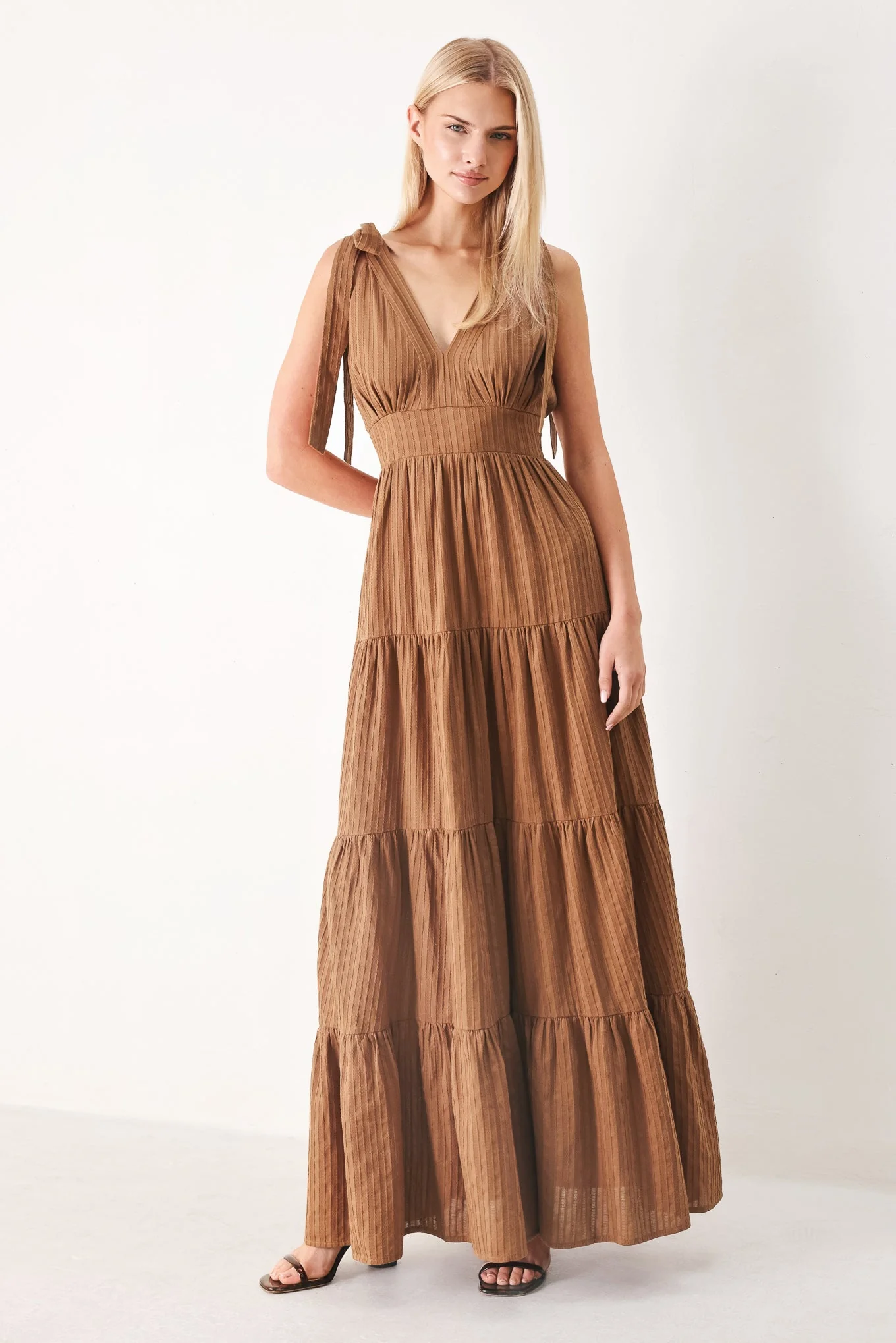 CALM BEAUTY BROWN MAXI DRESS - Image 3