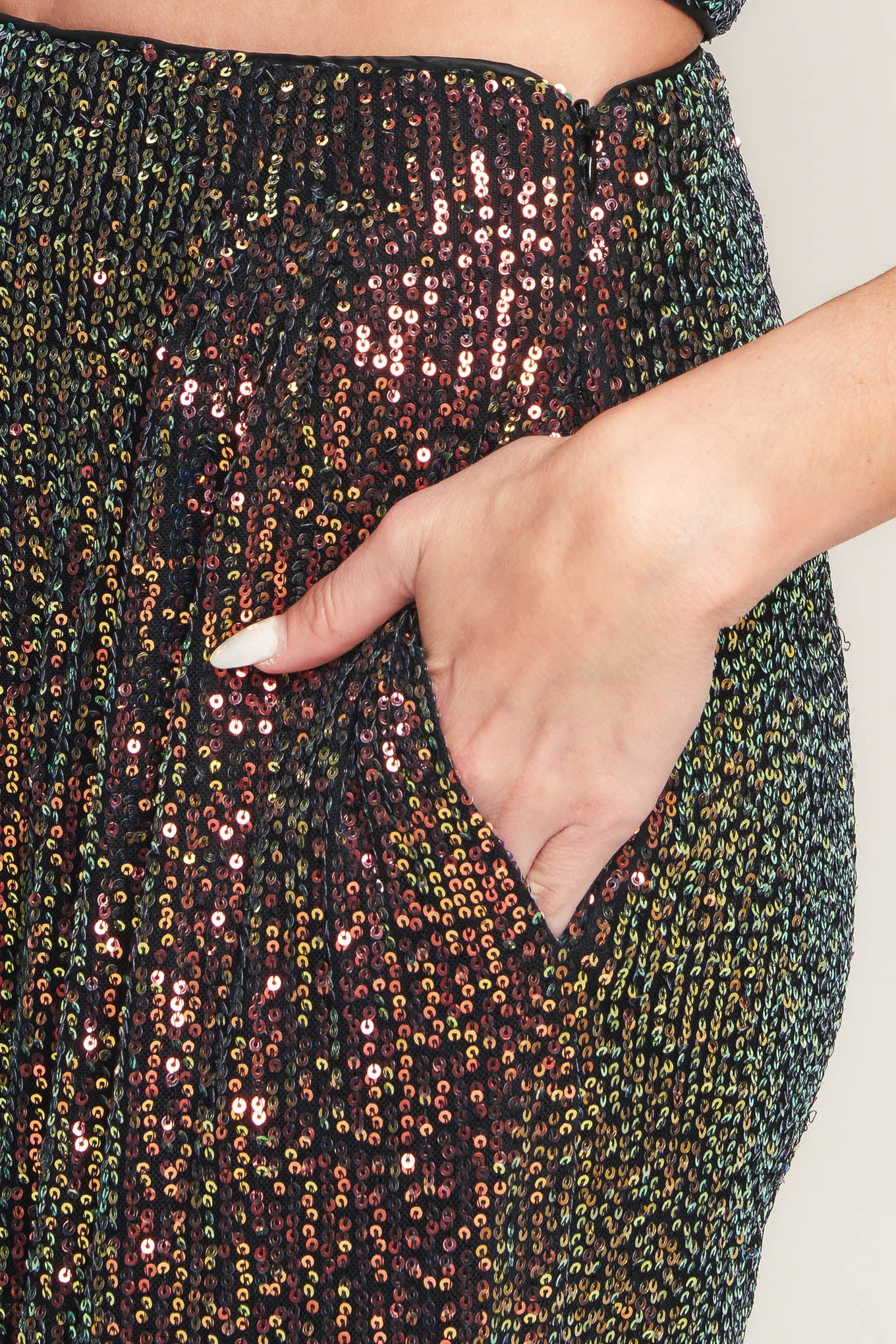 CHARMING COMPOSURE SEQUIN CROP TOP & PANT SET - Image 6