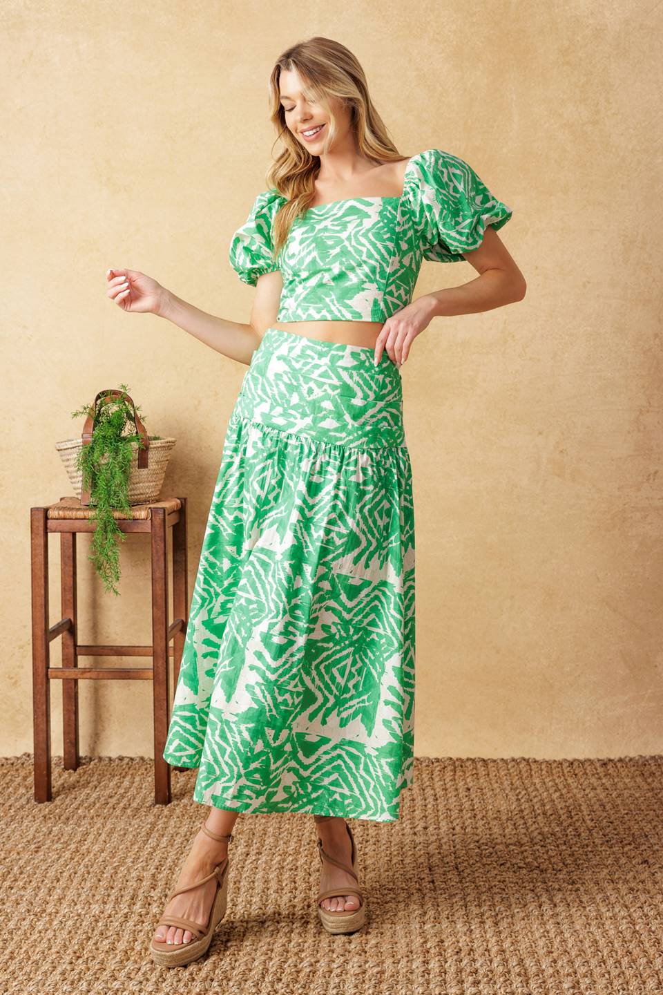 DESTINED FOR MORE - CROP TOP & SKIRT SET - Image 3