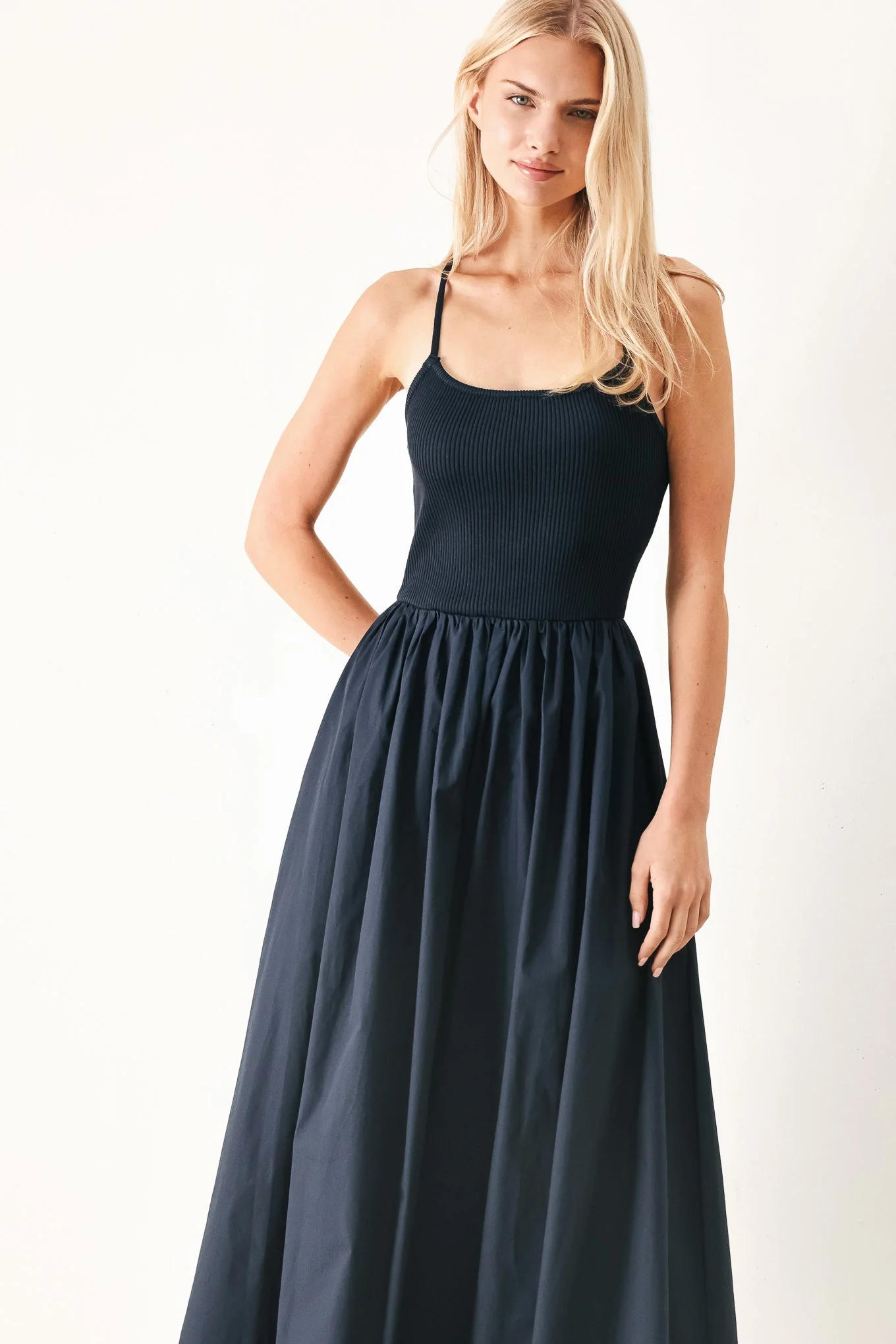 EASY BREEZE NAVY MIDI DRESS - Image 3
