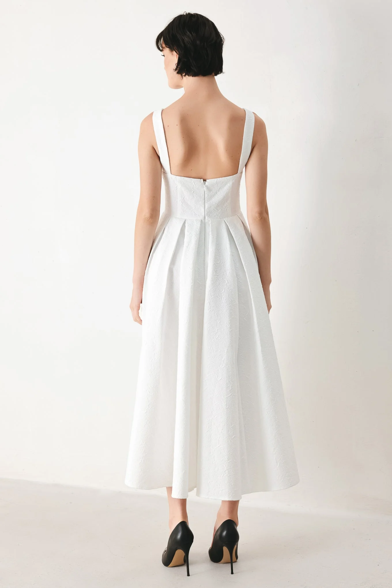 ECHO IN WHITE MIDI DRESS - Image 7