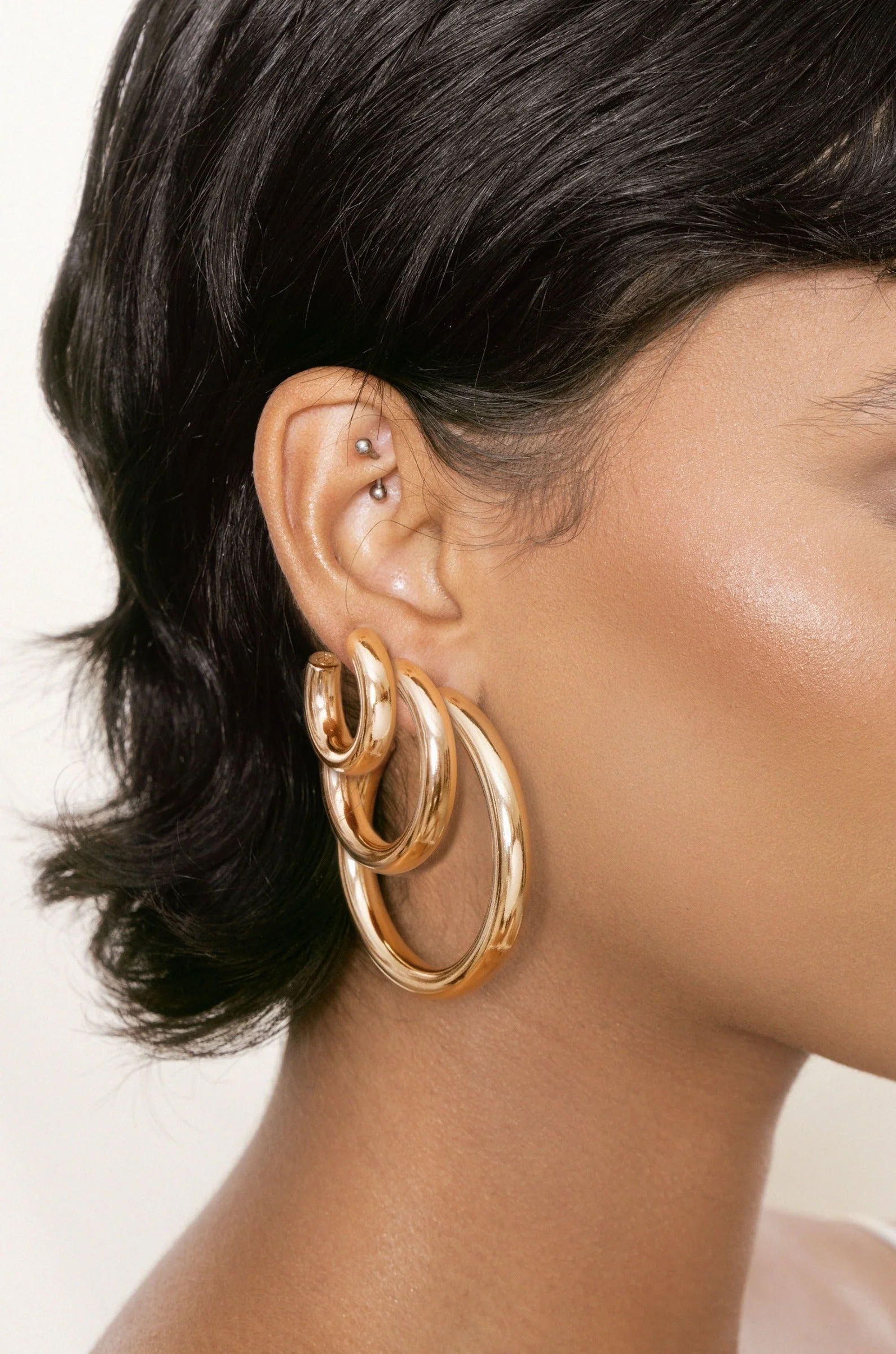 Medium Thick Classic Hoops - Image 6