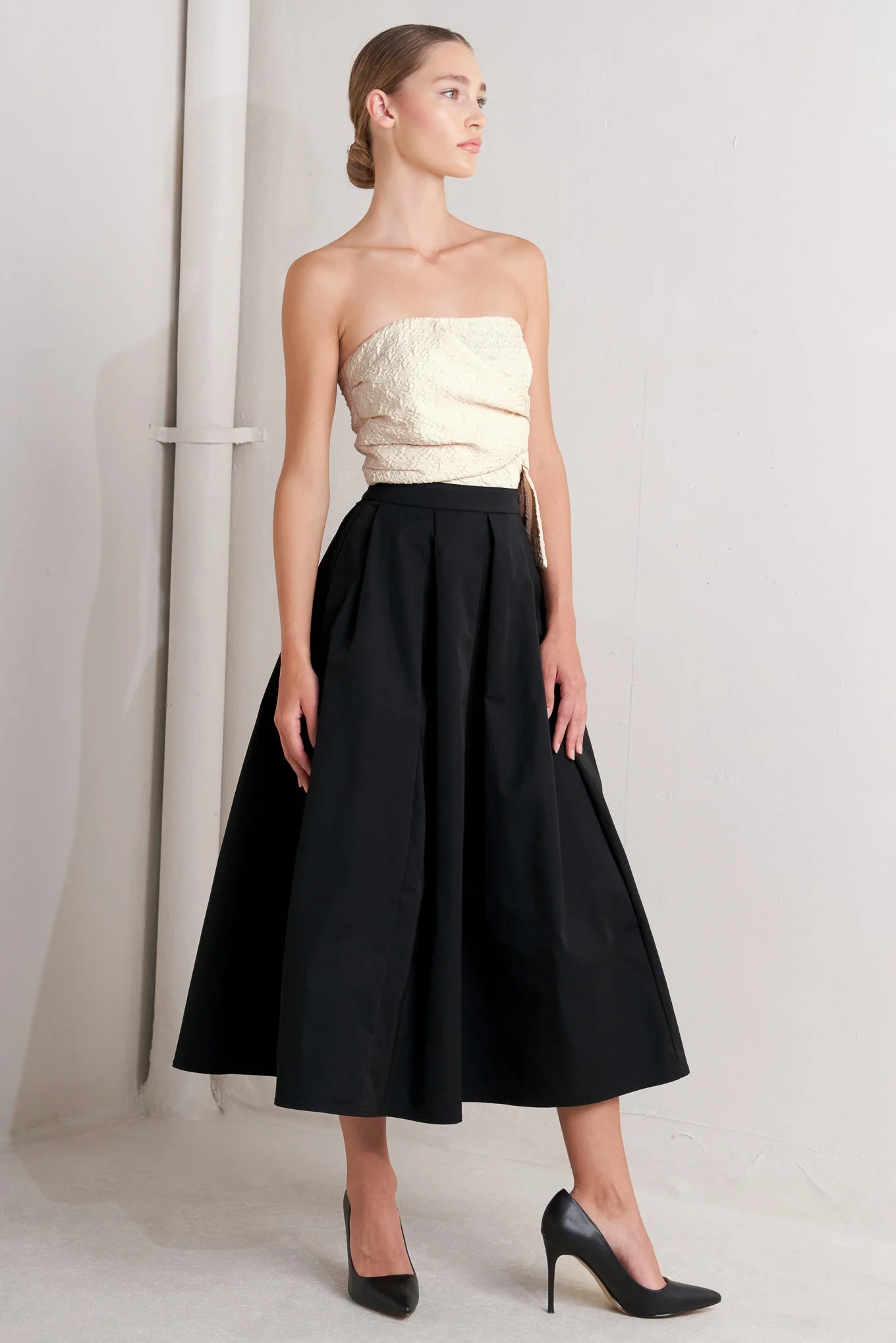 MONO BALLET BLACK & CREAM STRAPLESS MIDI DRESS