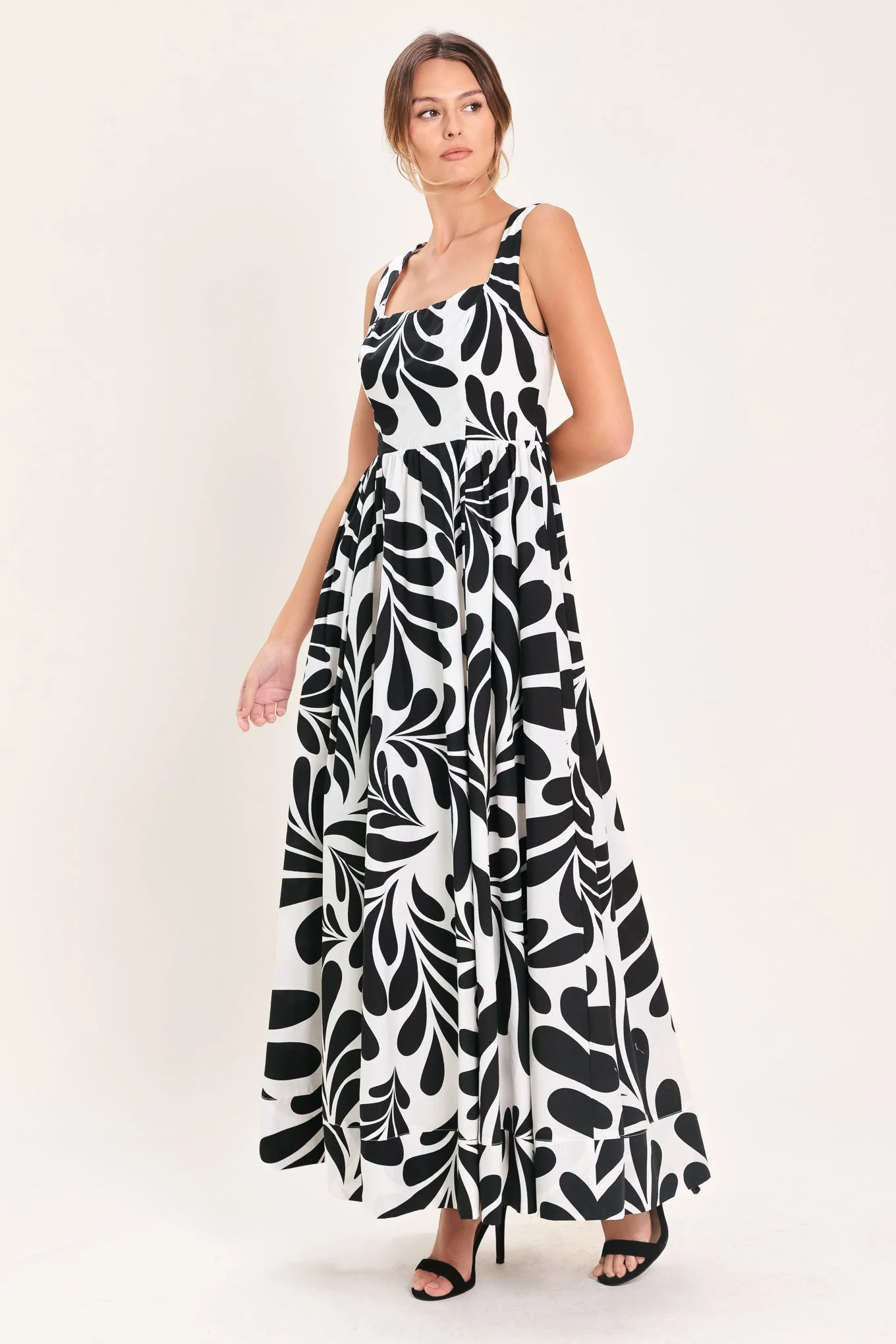 MONO BLOOM MAXI DRESS WITH KEYHOLE BACK - Image 6