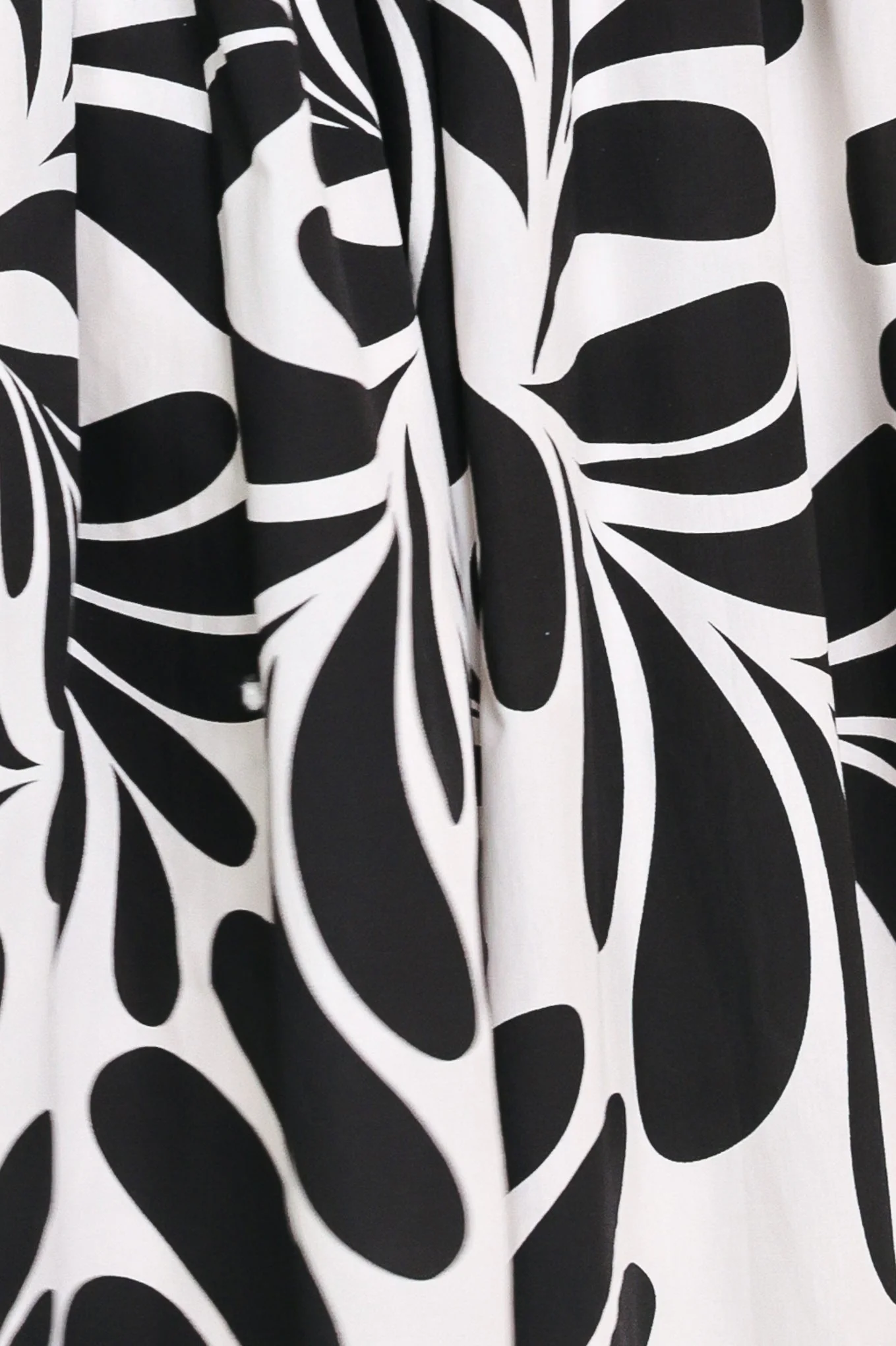 MONO BLOOM MAXI DRESS WITH KEYHOLE BACK - Image 9