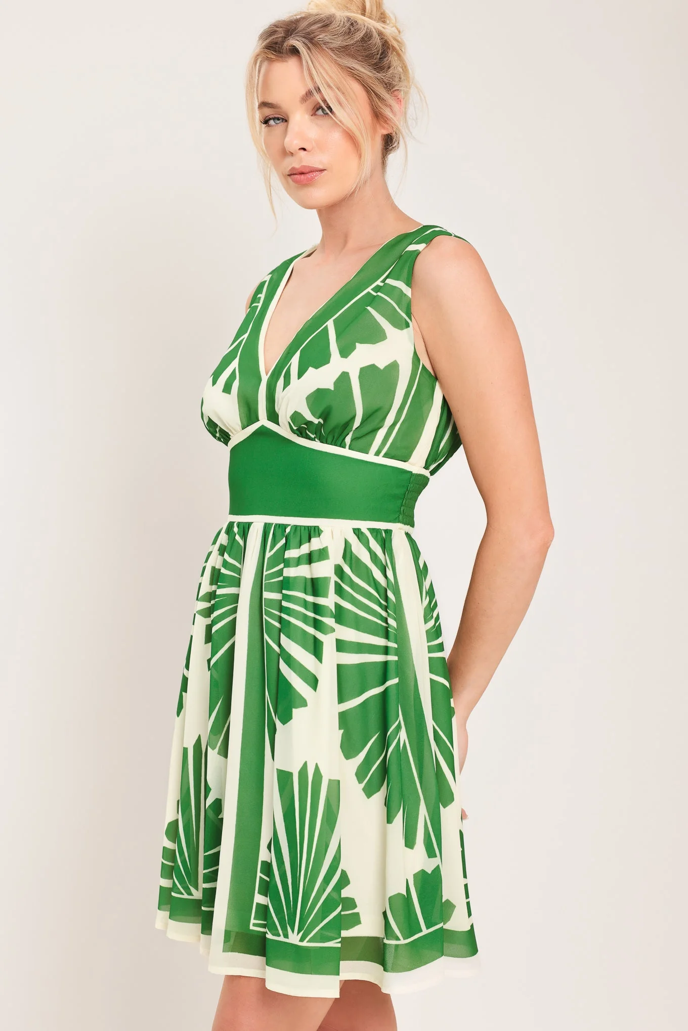 PALM BREEZE GREEN MINI DRESS - Image 5